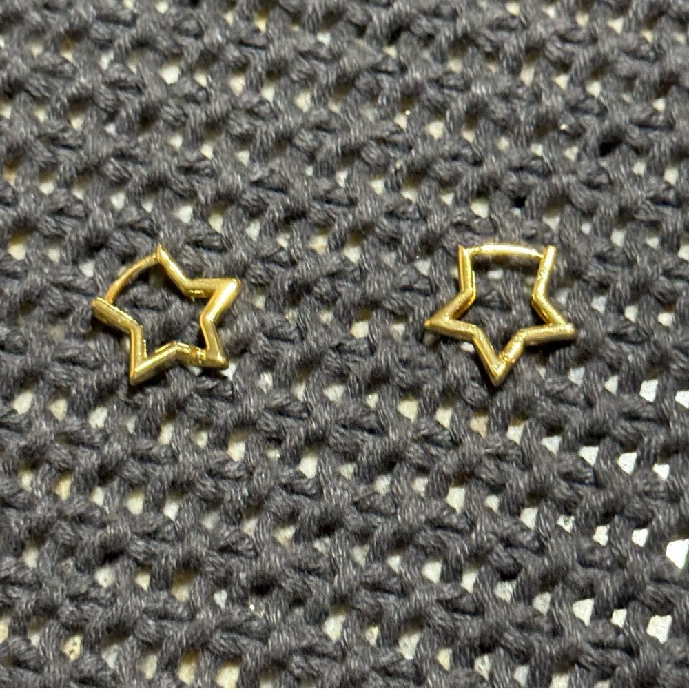Gold Star Earrings